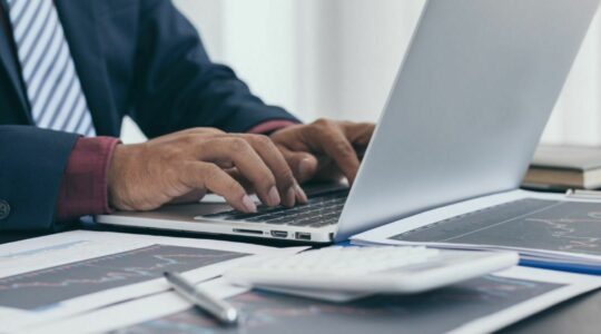man-typing-laptop